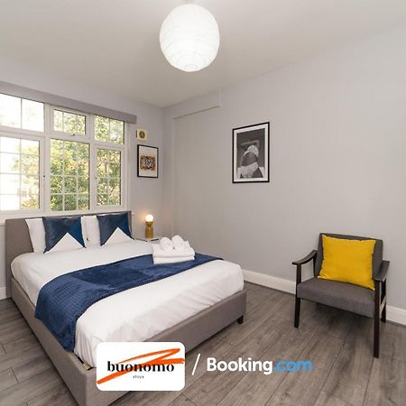 Two Bedroom Apartment By Buonomo Stays Short Lets & Serviced Accommodation With Balcony London Kültér fotó