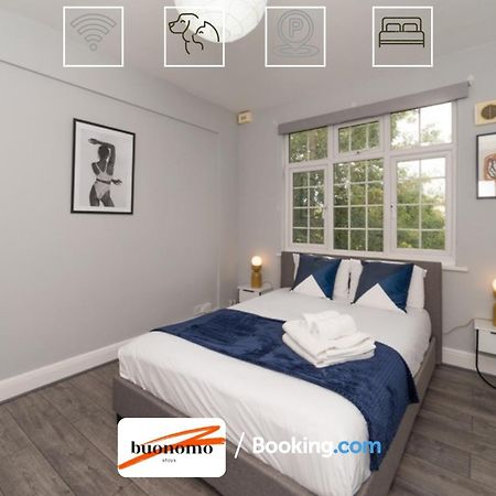 Two Bedroom Apartment By Buonomo Stays Short Lets & Serviced Accommodation With Balcony London Kültér fotó